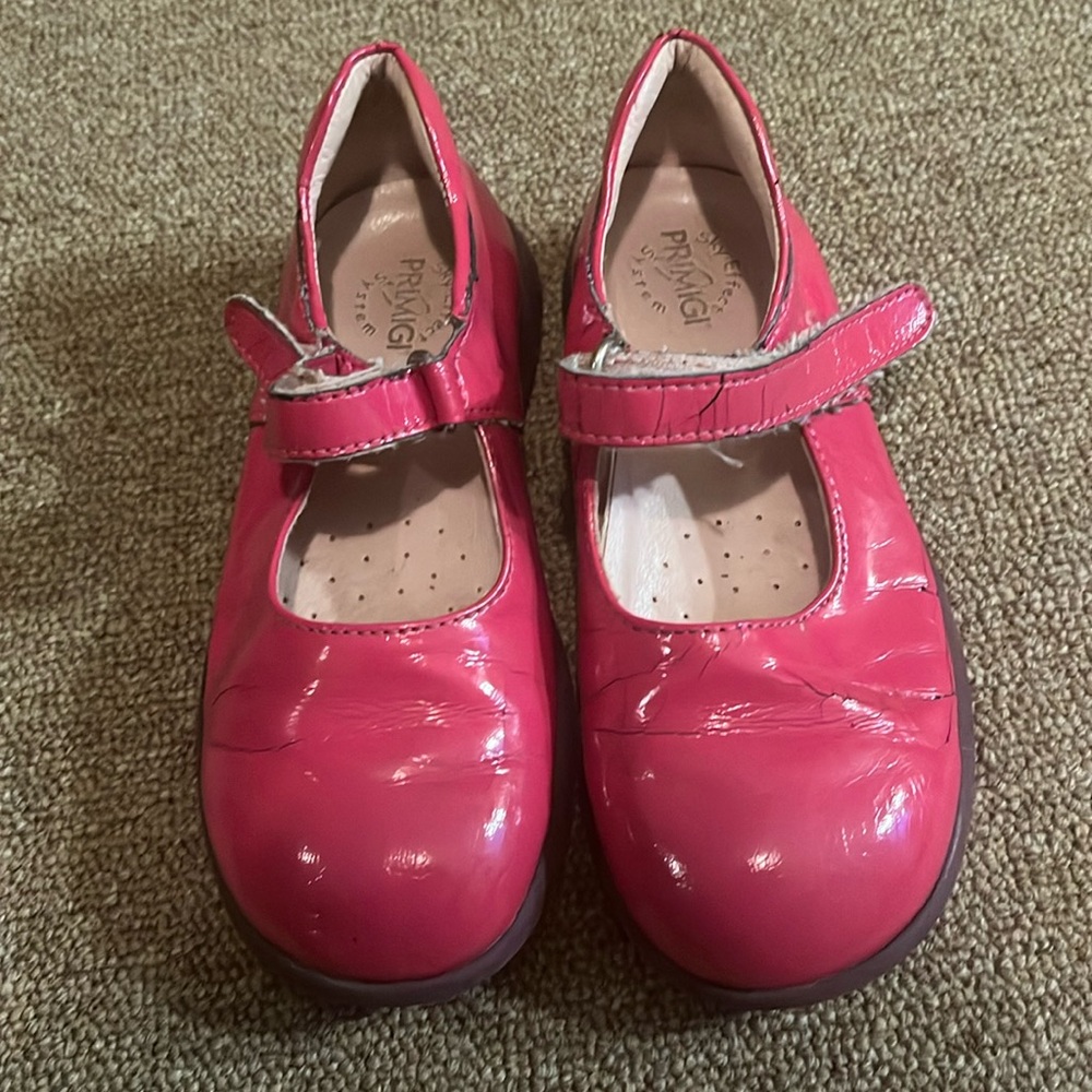 Girls pink dress shoes